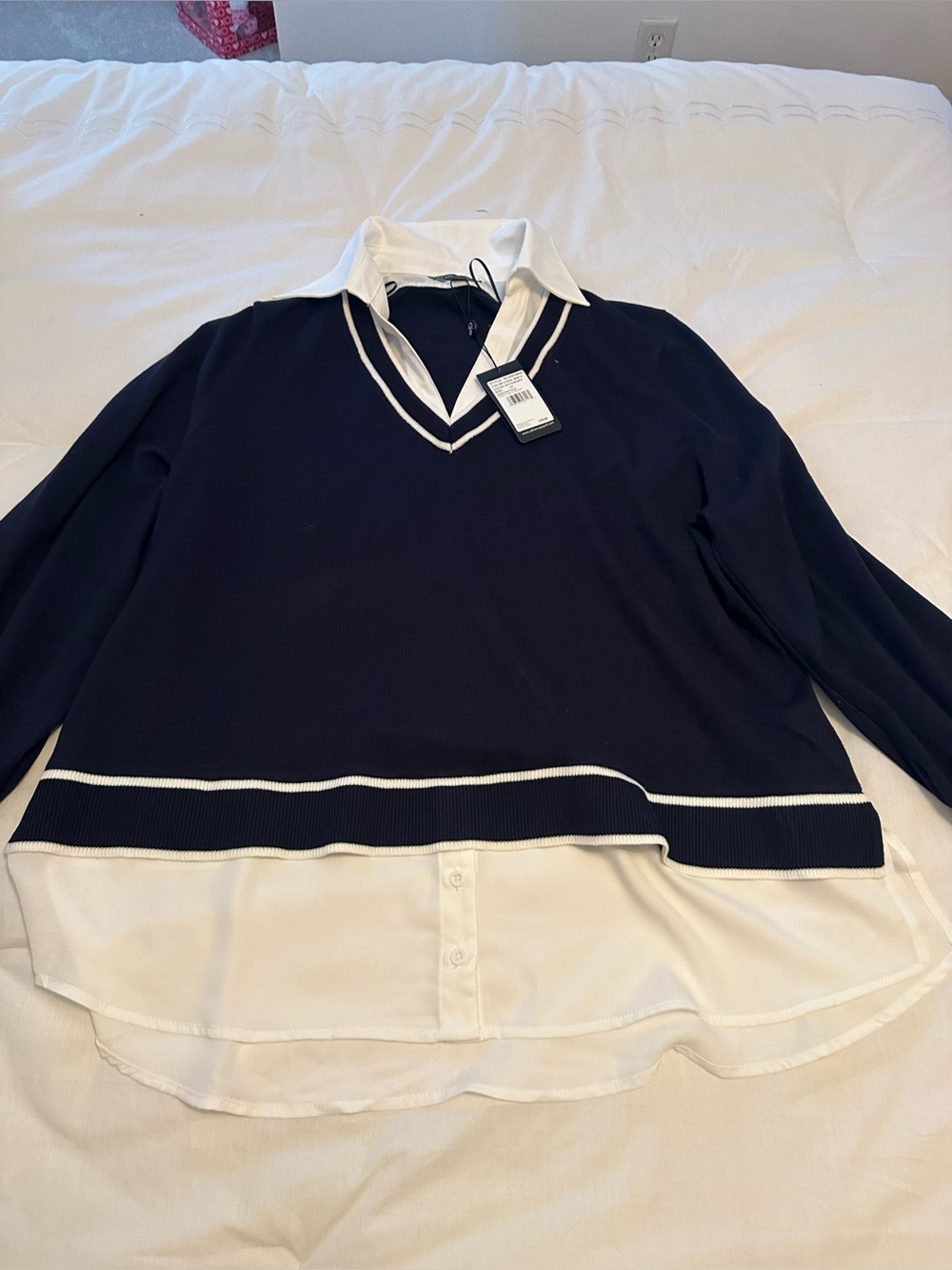 Vince Camuto Navy and White Layered V-Neck Pullover Tunic